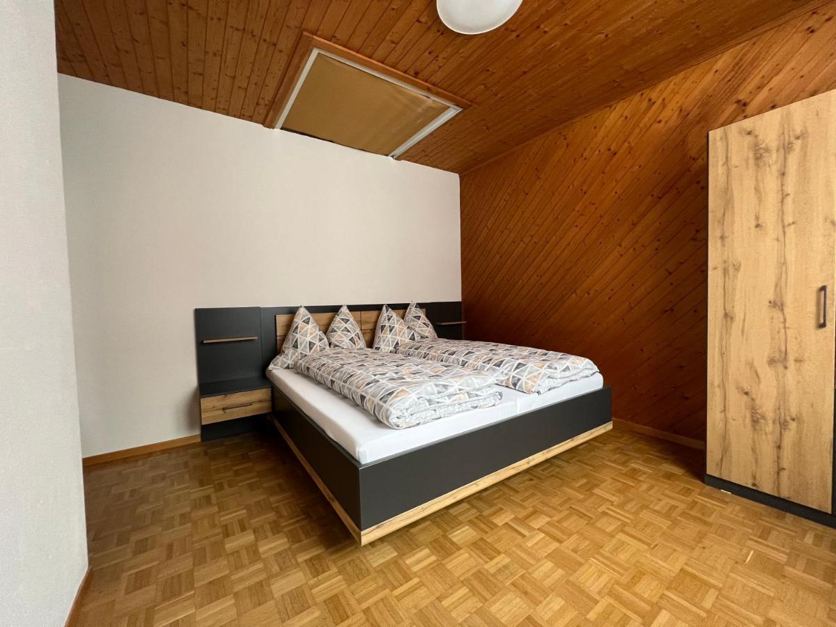 Ferienwohnung Dorfzentrum Дизентис Екстериор снимка